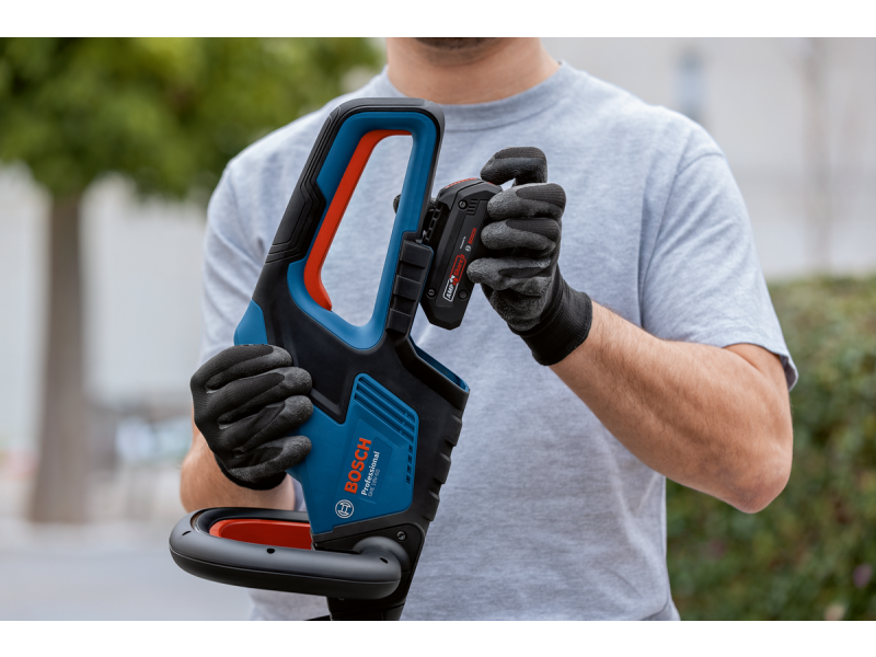 Akumulatorske škarje za živo mejo Bosch GHE 18V-60, 06008C9001